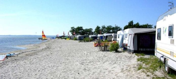Camping_ved_strand_i_Polen_polennu