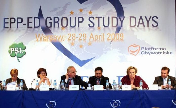 Europæiske_centrum-højre_politikere_mødes_i_Warszawa
