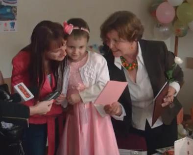 Næsten-million-fødselsdagskort-til-en-lille-pige-fra-Polen