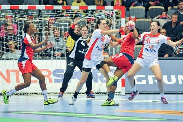 Polens_håndbold-piger_vandt_første_kamp_ved_VM_i_Danmark