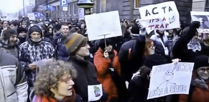 Polens regering undskylder for håndtering af ACTA