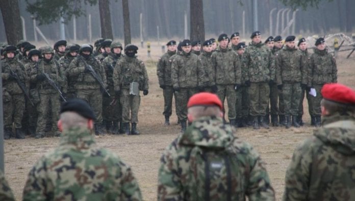 Polske_soldater_i_træning_ved_Zdjecie