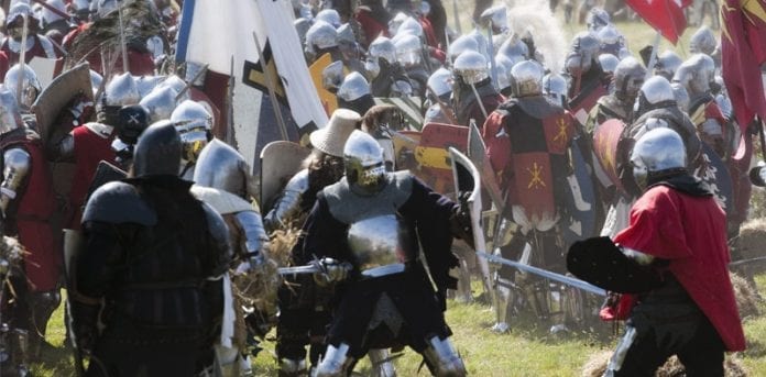 Slaget_ved_Grunwald_1410_Tannenberg_rekonstrueret_med_tusind_riddere_i_Polen_polennu