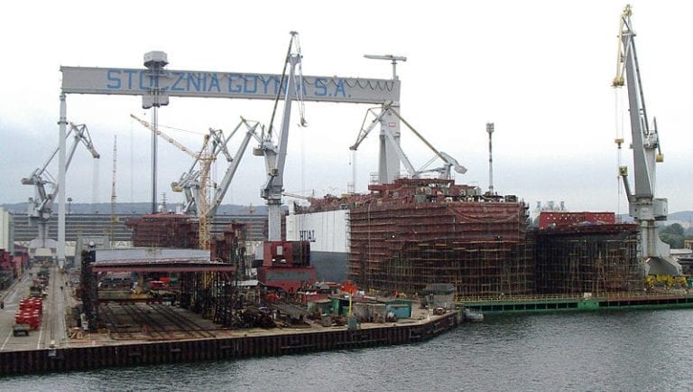 EU kræver salg af skibs-værfterne i Stettin og Gdynia