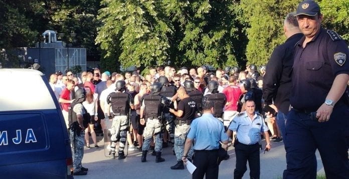 skopje_polske_fodbold_fans_anholdt