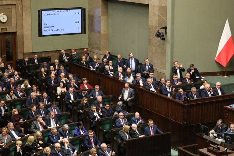 Medlemmer af det polske parlament enige om ny lov