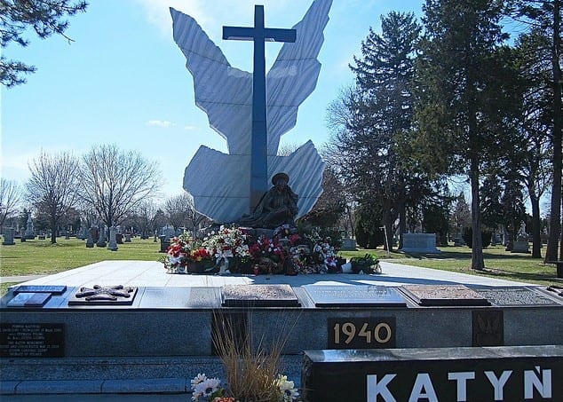 30-års dagen for russisk Katyn-indrømmelse