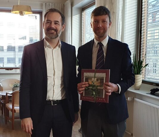 Aarhus borgmester Jacob Bundsgaard sammen med Polens ambassadør i Danmark, Antoni Falkowski, da ambassadøren første gang besøgte den jyske hovedstad.